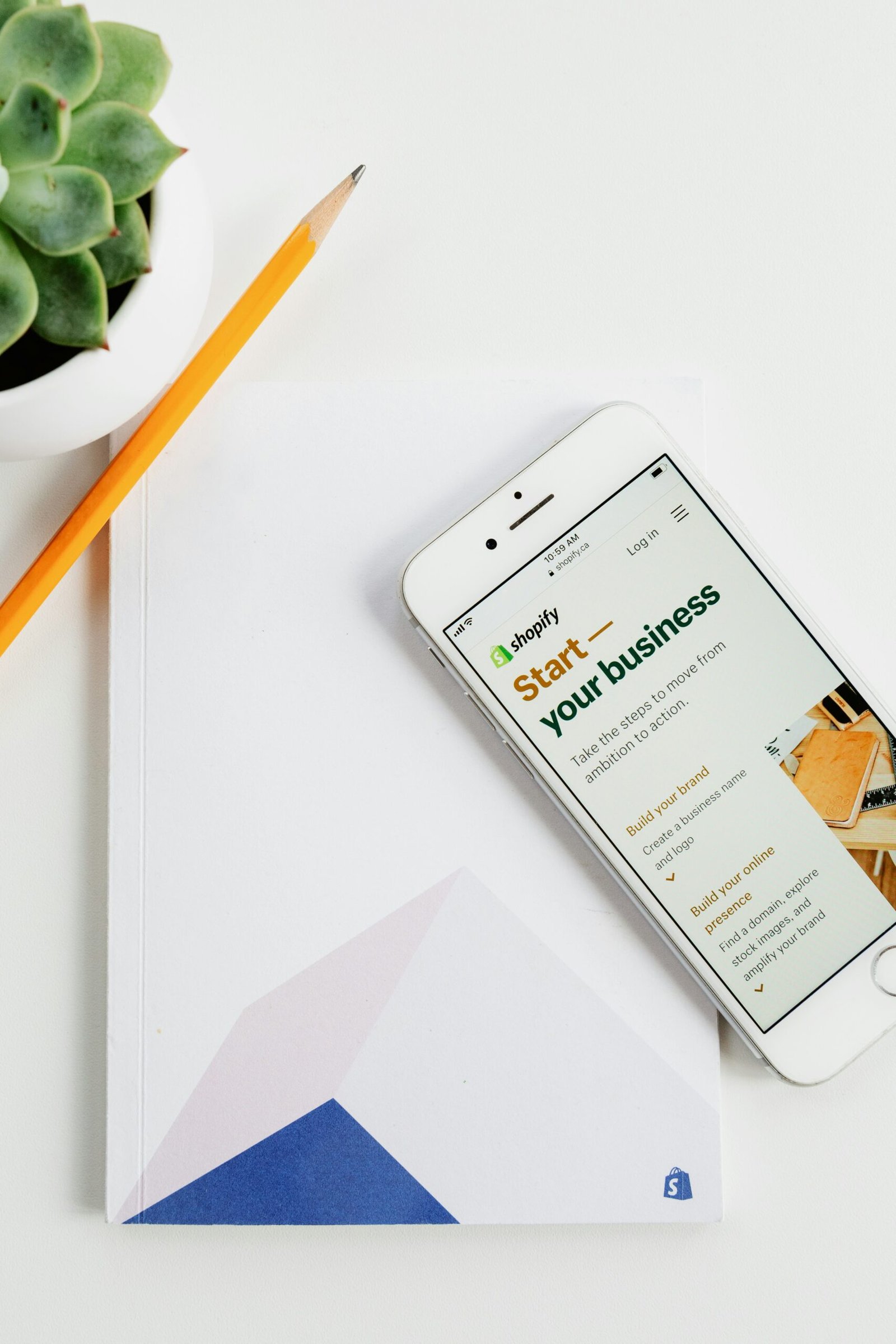 Pourquoi CJ Dropshipping devrait être votre ressource incontournable pour le dropshipping